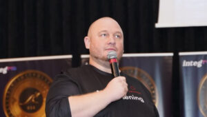 Андрей Пережогин траблшутер география современный бизнес, Андрей Пережогин международные путешествия деловые поездки, Андрей Пережогин интервью зарубежный опыт